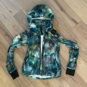 Lululemon Seawheeze gather me slightly jacket sz 4 🦄